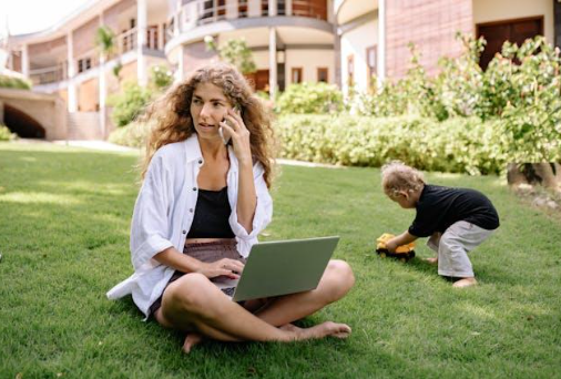 5 Ways Day Care Supports Working Parents