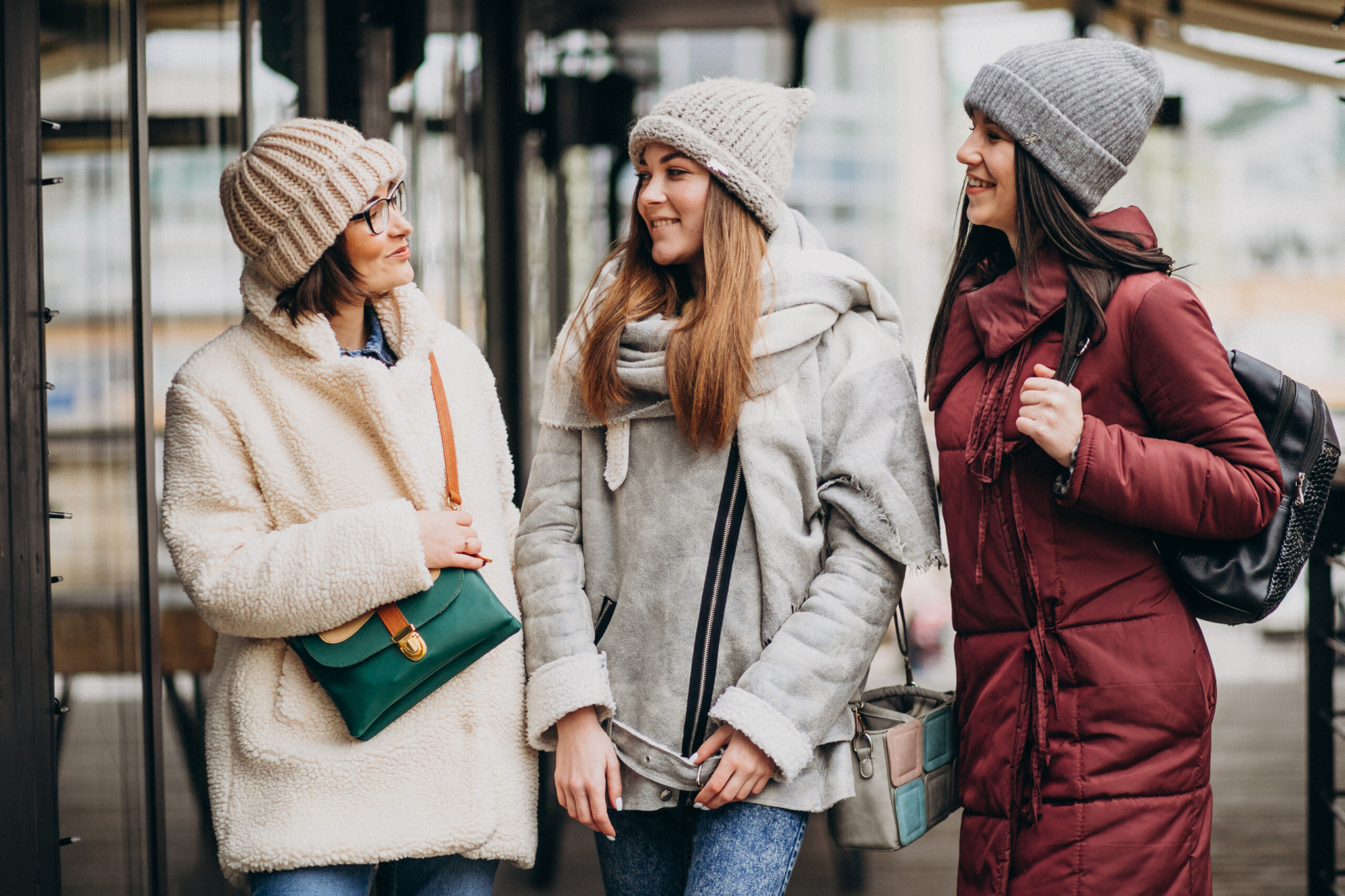 Women's Cold Weather Outfits: Stylish and Practical Ideas for Winter